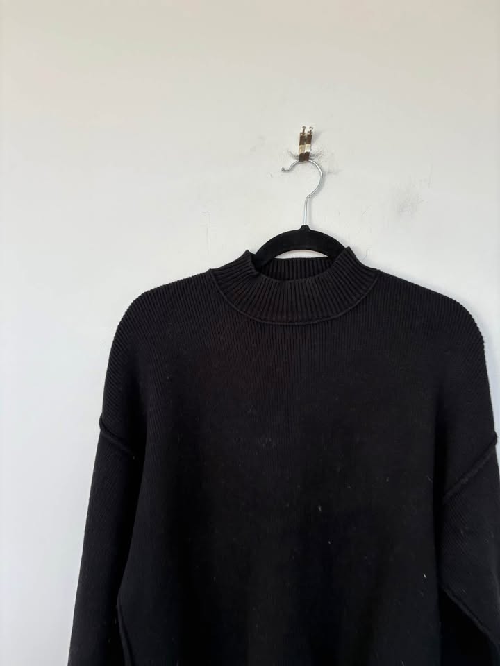 Henne Jumper - Size XS/S