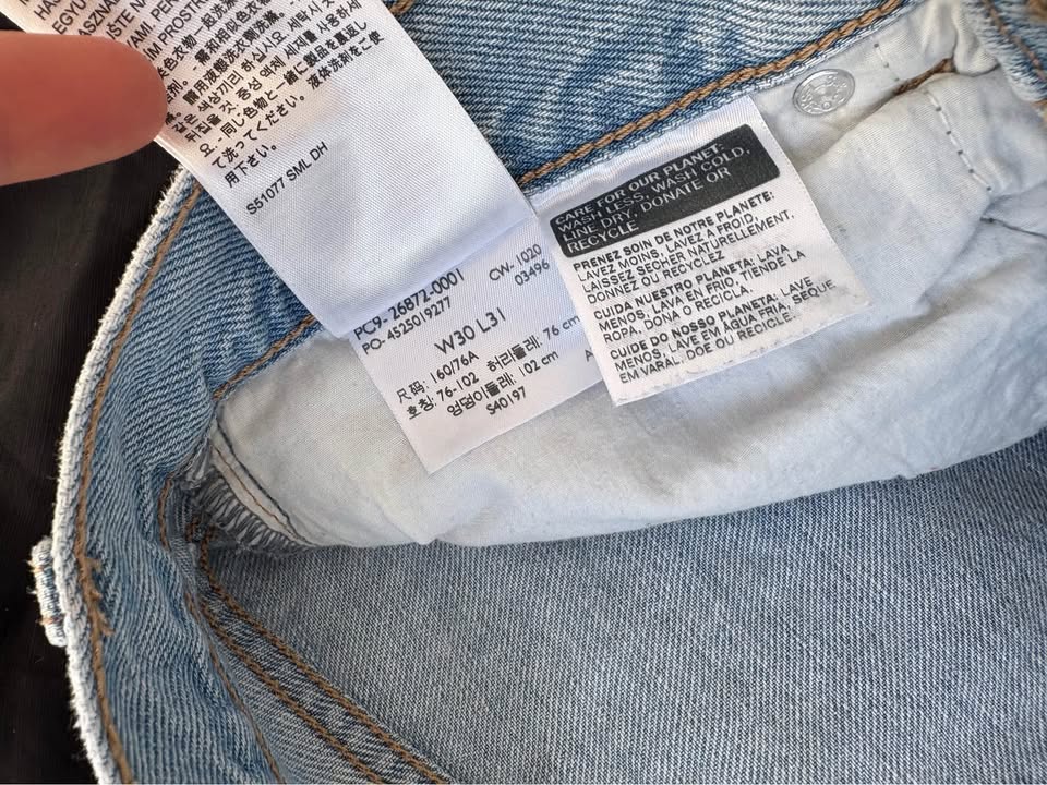 Levi Jeans - Size 30