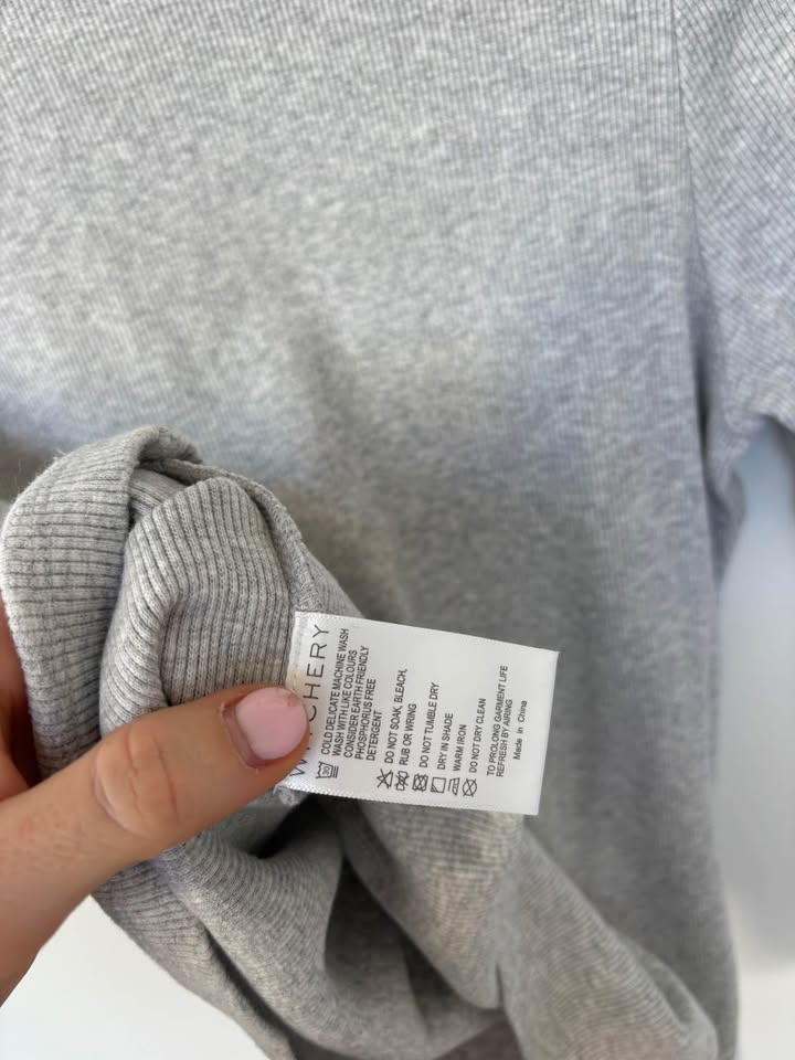 Witchery Grey Tee - Size Large