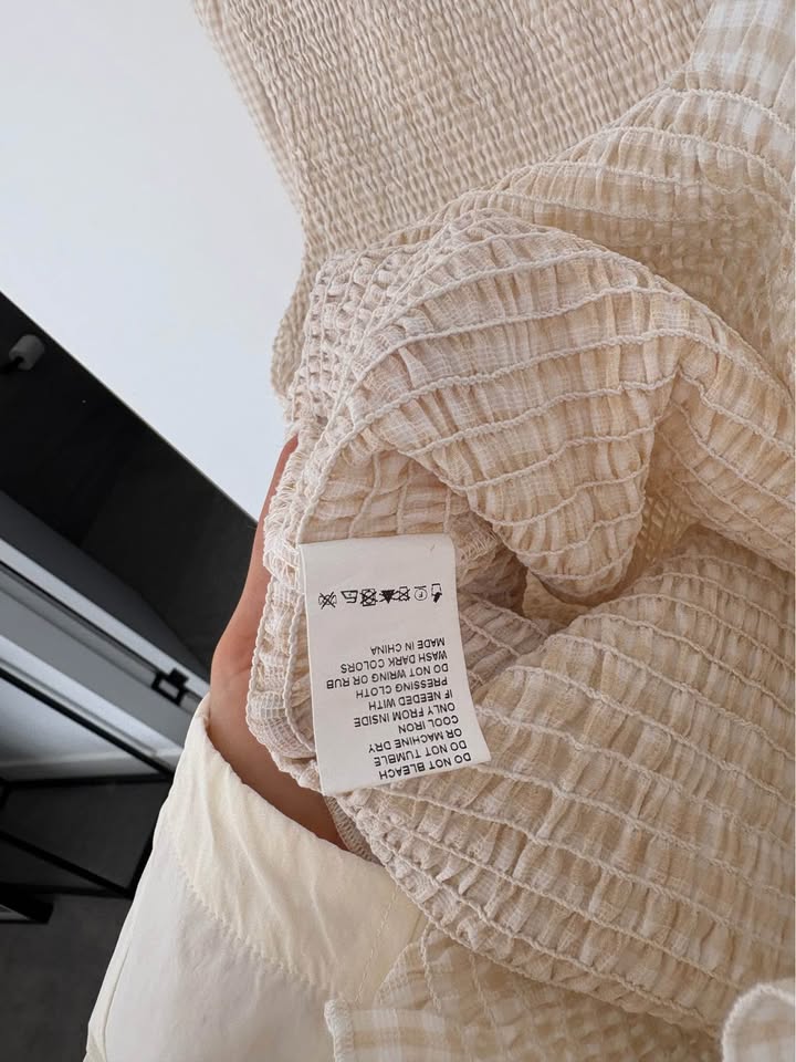 SNDYS DRESS - size small BNWT