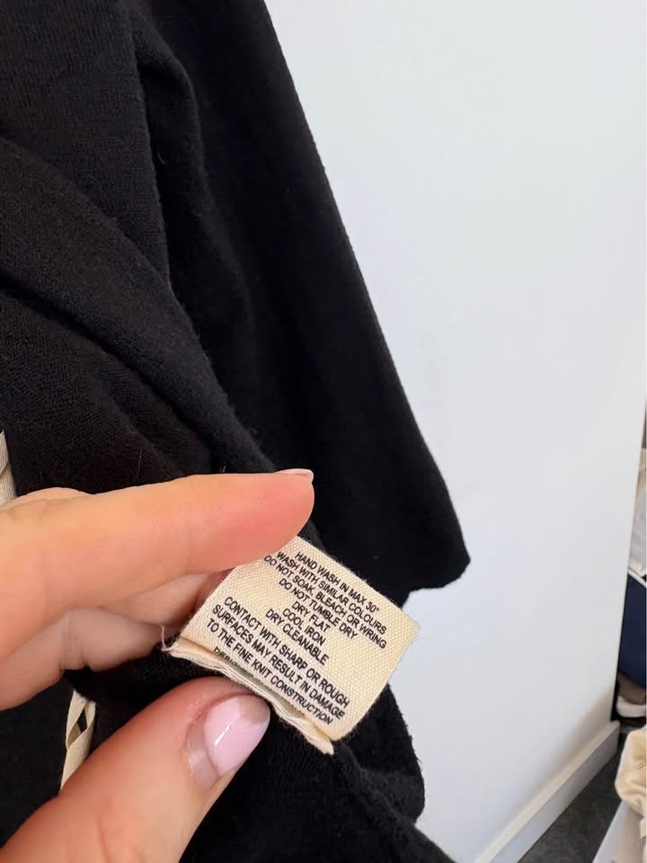 Onte Cardigan - Size Small