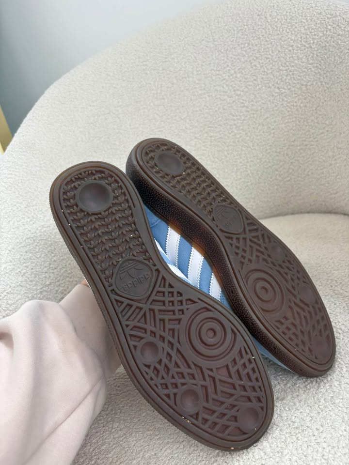 Adidas Spezial Runners - size 42