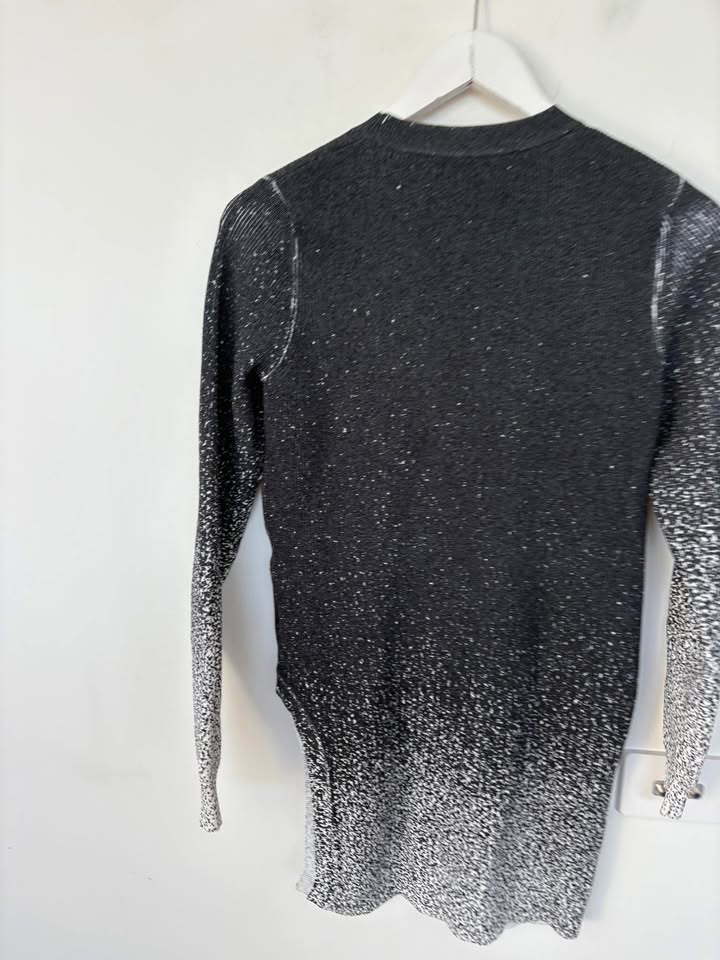 Scanlan Theodore Jumper - Size Medium