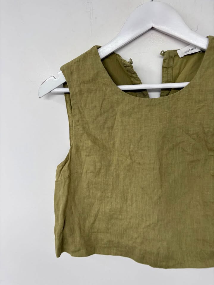 Assembly Linen Crop - size 10