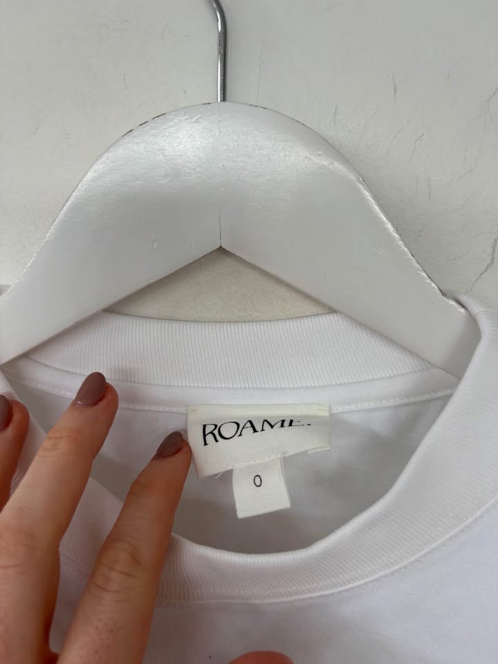 ROAME Tee - size 0