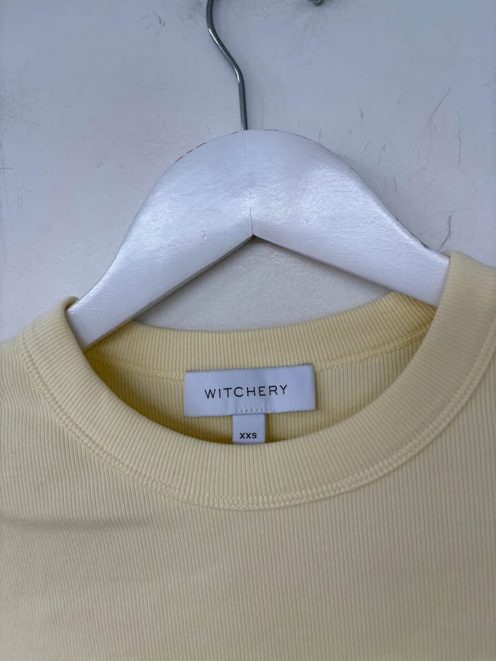 Witchery Tee - size XXS