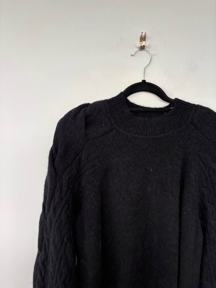 Les Coyotes Jumper - size small