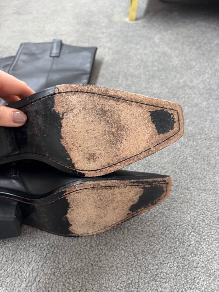La Tribe Boots - size 40