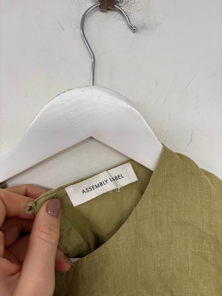 Assembly Linen Crop - size 10