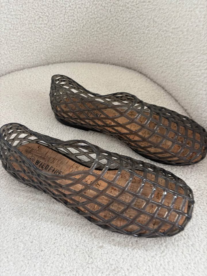 Wildfire Jelly Flats - size 40