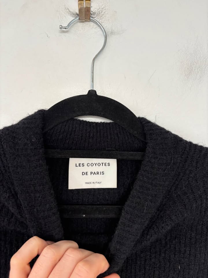 Les Coyotes Jumper - size small