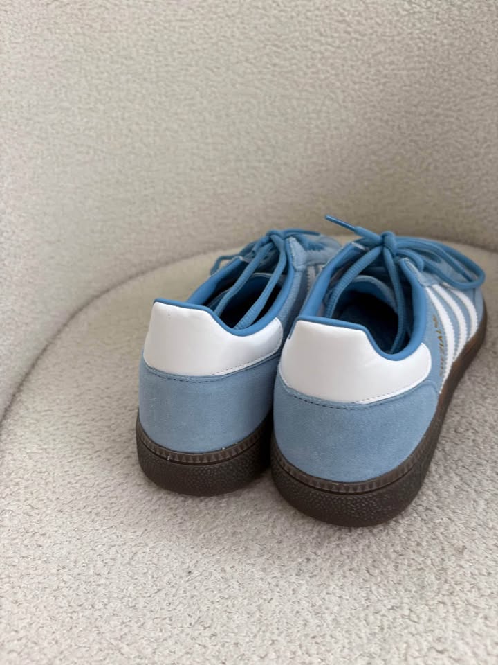 Adidas Spezial Runners - size 42