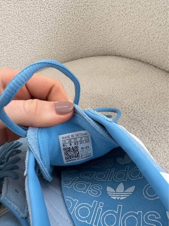 Adidas Spezial Runners - size 42