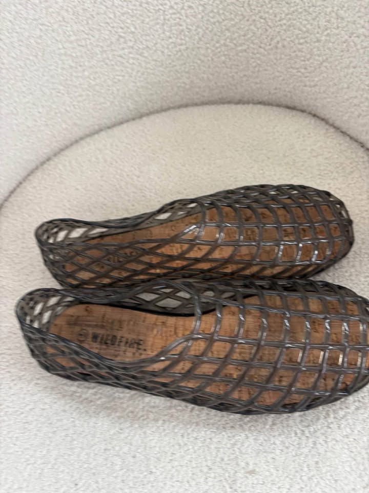 Wildfire Jelly Flats - size 40
