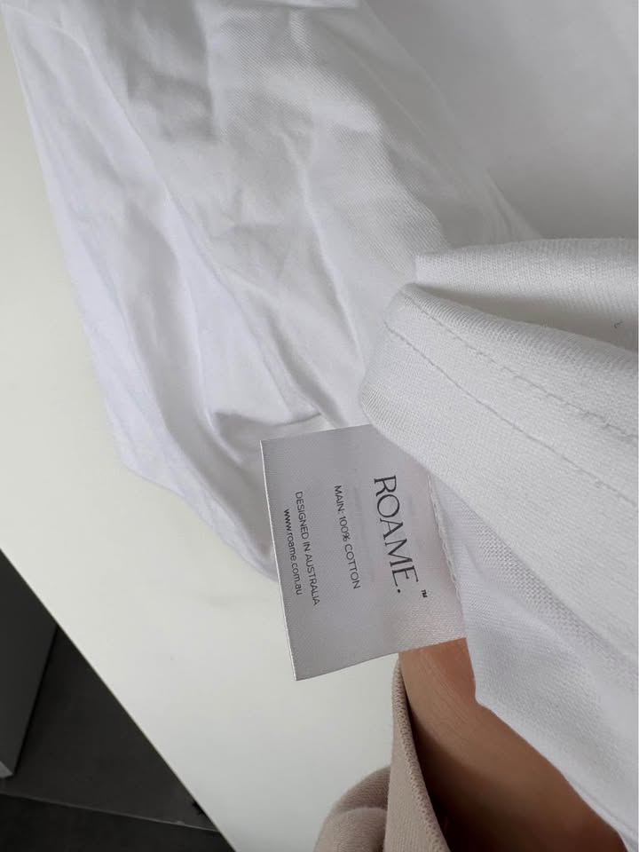 ROAME Tee - size 0