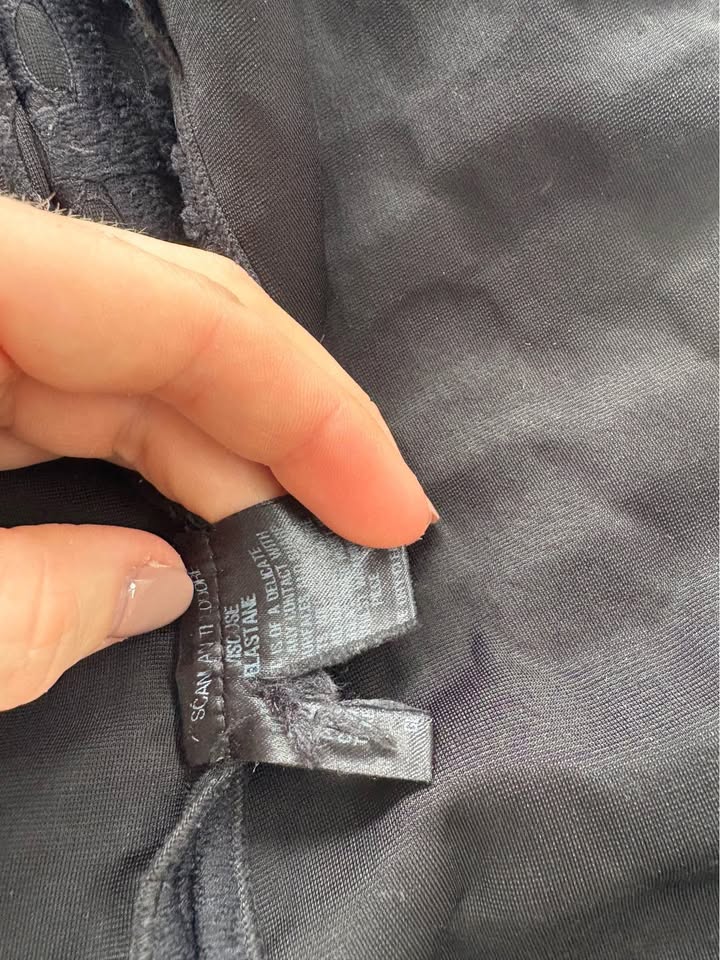 Scanlan Theodore Skirt - size 6