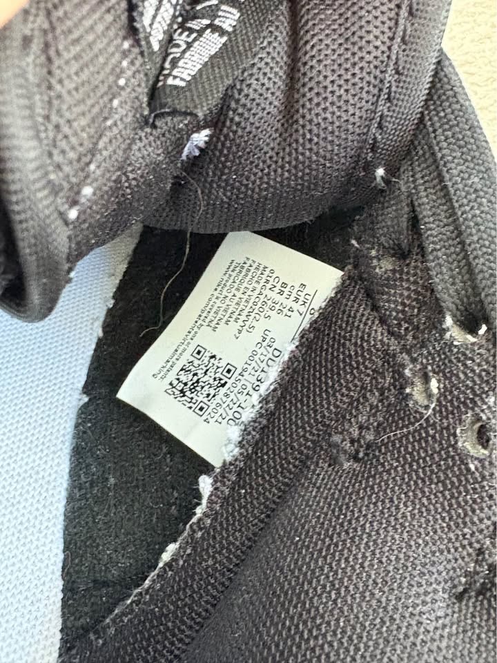 Nike Sneakers - Size 41