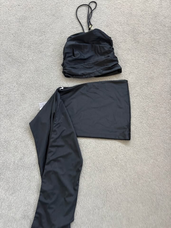 Cultira Set - Size Small Top and Size Extra Small
