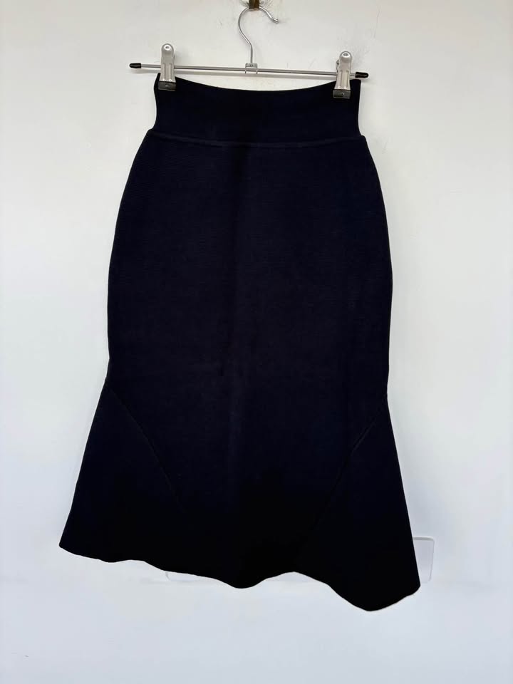 Scanlan Theodore Crepe Knit Skirt - Size Small