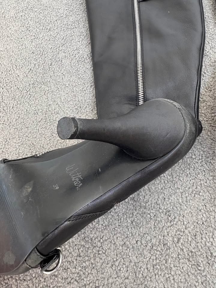 Wittner Black Leather Boots - Size 39