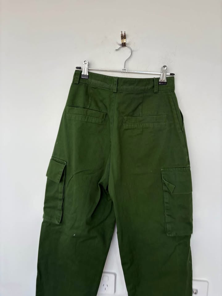 The Frankie Shop Cargo Pants - size xs