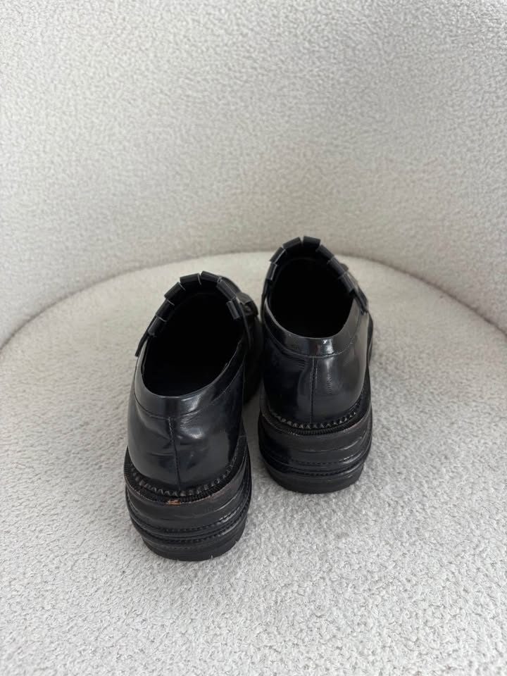 Jeffrey Campbell Loafer - size 35