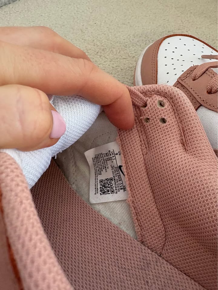 Nike Sneakers - Size EU 40.5