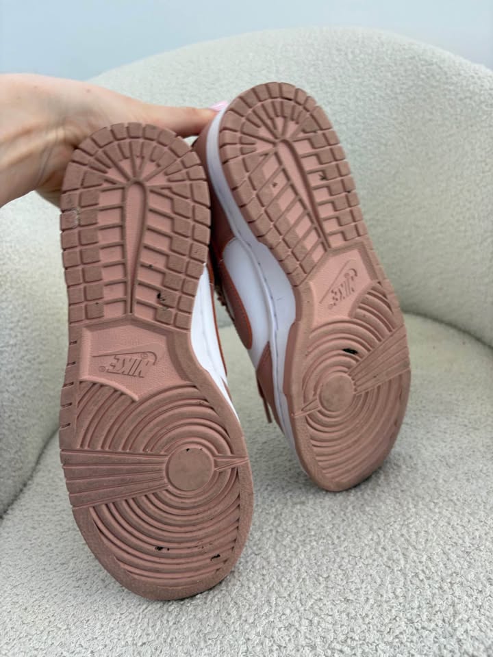 Nike Sneakers - Size EU 40.5