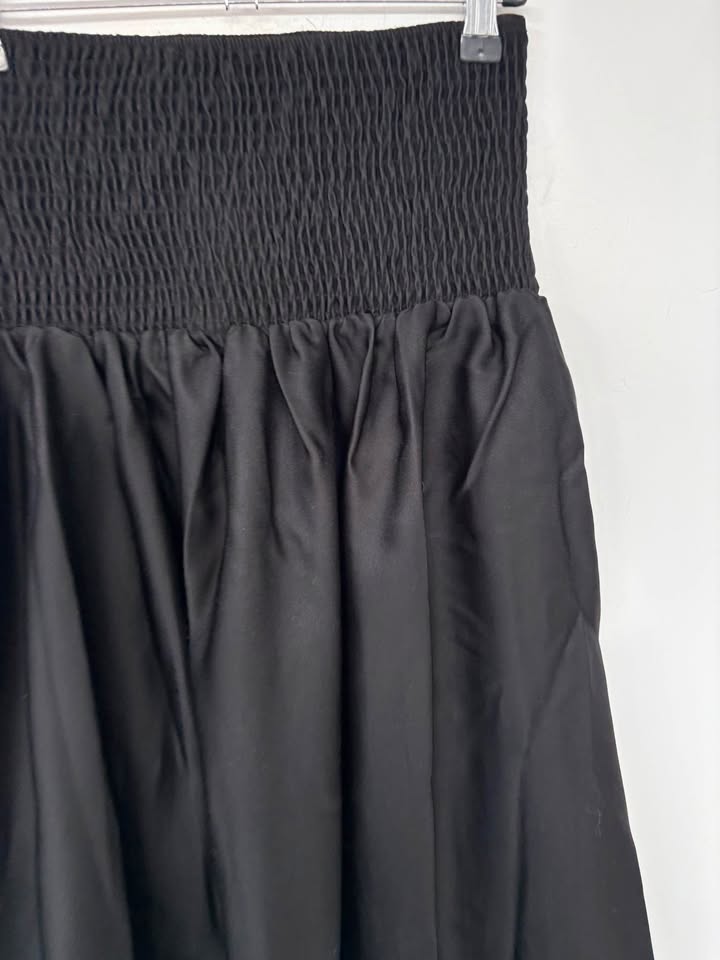 NA-KD Maxi Skirt - Size 32