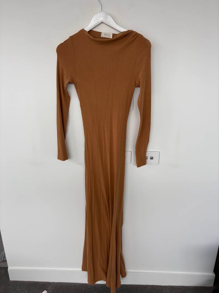 KIVARI Maxi Dress - size 6