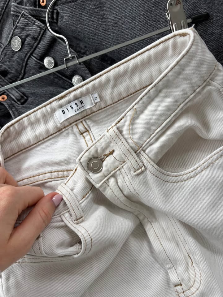 DISSH Jeans - size 6