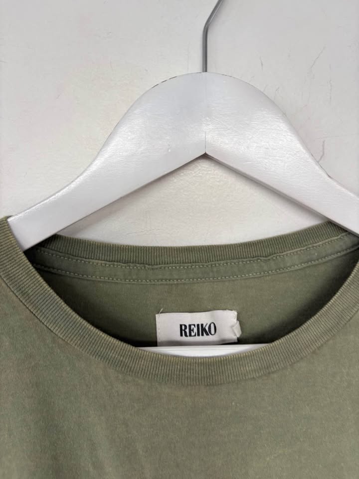 REIKO Tee - size medium