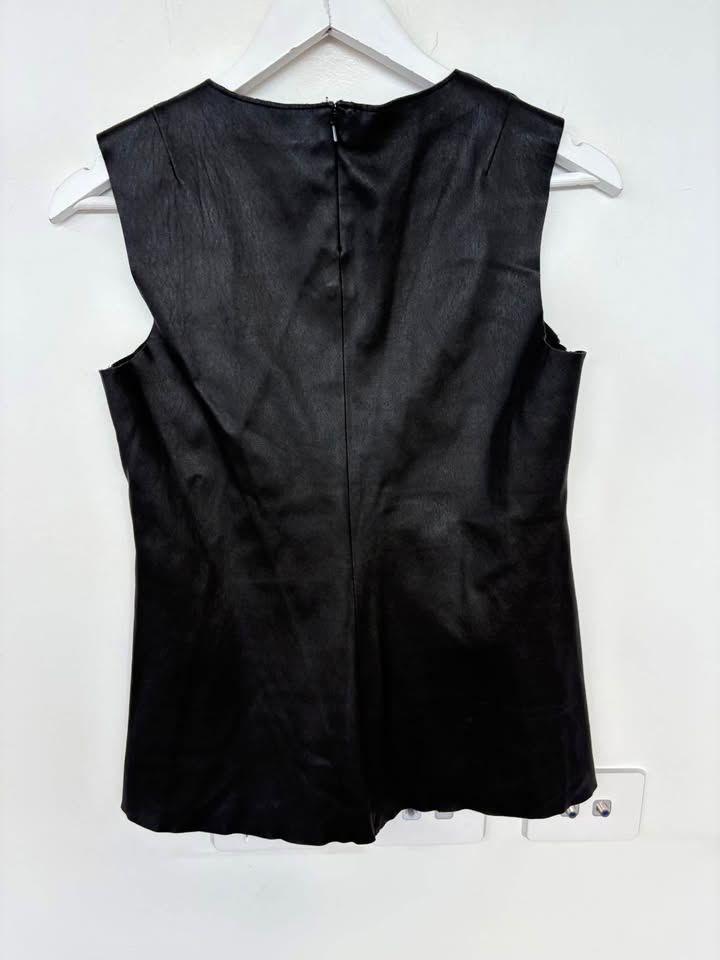 Scanlan Theodore Leather Top - size 10