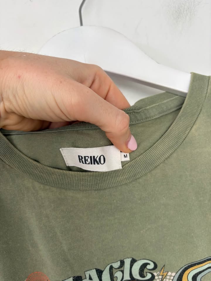 REIKO Tee - size medium