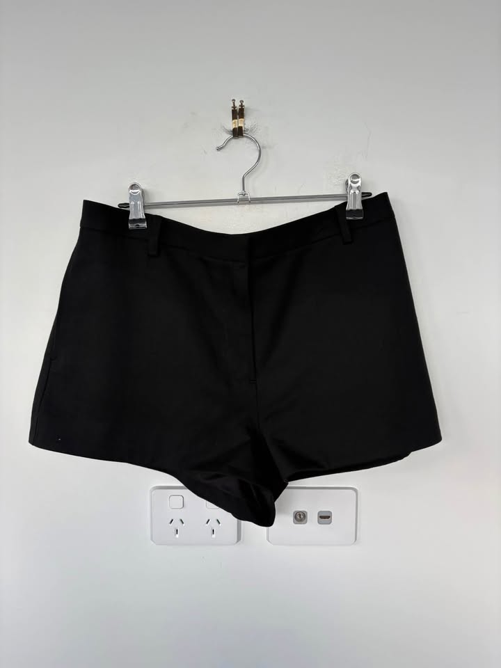 Venroy Wool Shorts - size medium BNWT