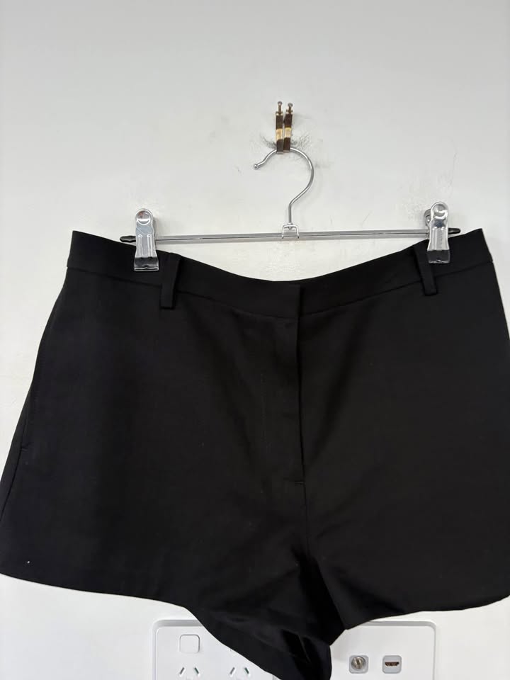 Venroy Wool Shorts - size medium BNWT