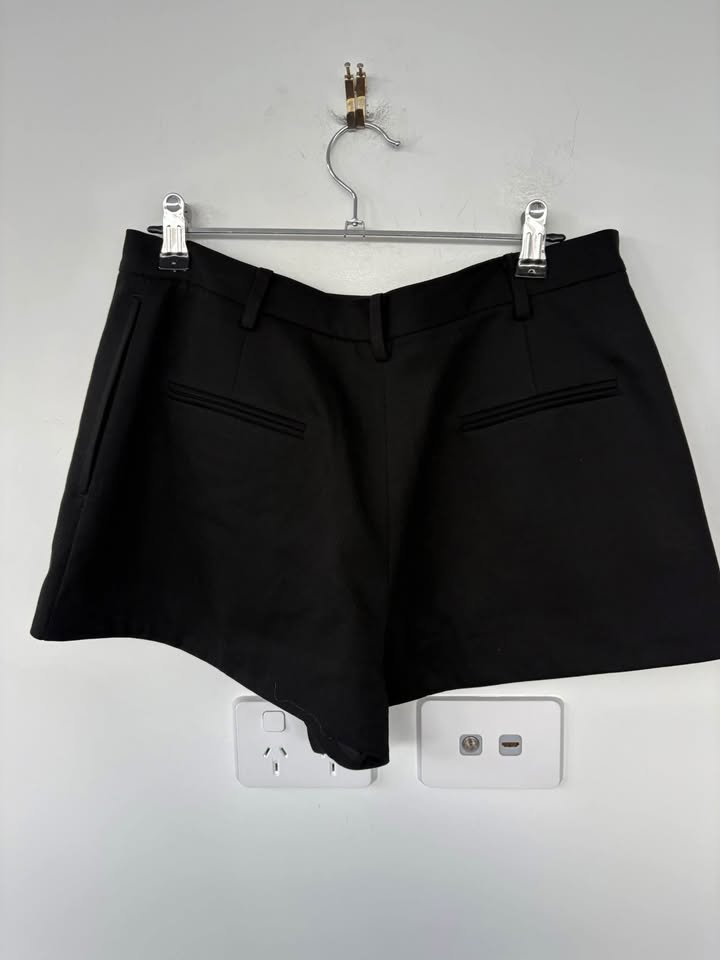 Venroy Wool Shorts - size medium BNWT