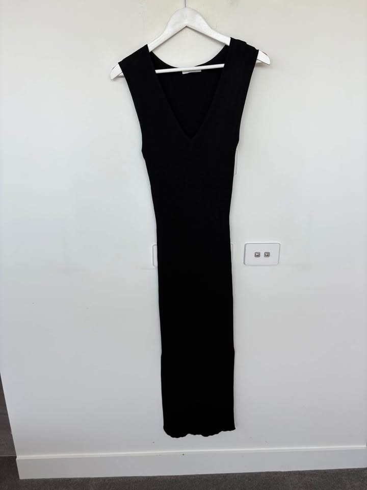 Intimo Knit Dress - size small