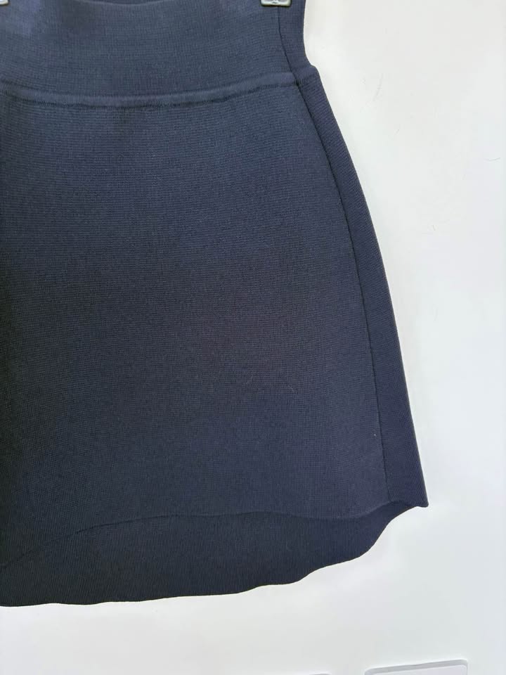 Scanlan Theodore Navy Mini Crepe Knit Skirt - size 6