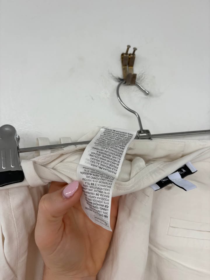 &other stories shorts - size 6