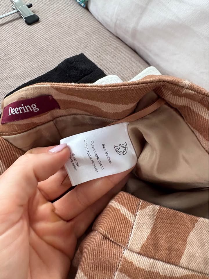 DEERING Skirt - size large