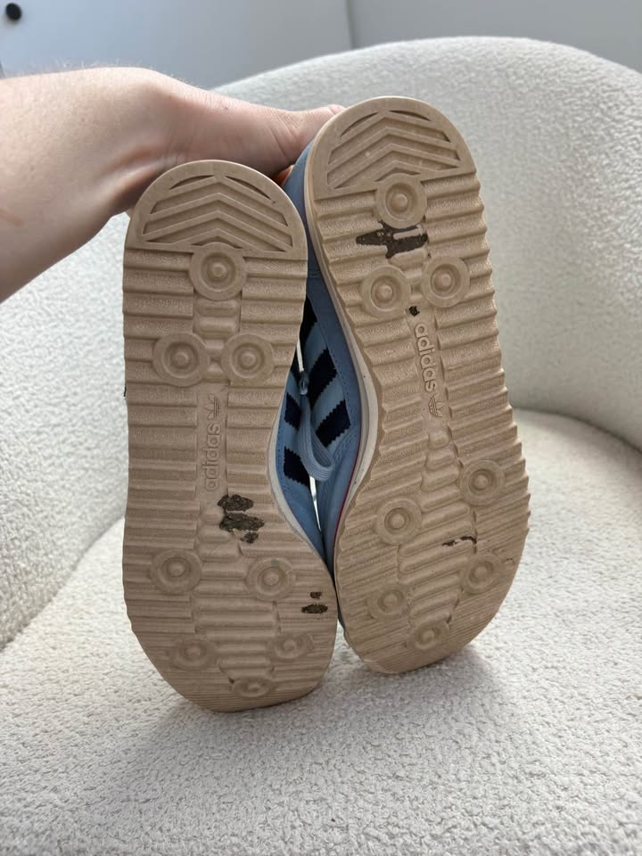 Adidas Runners - size 41 1/3