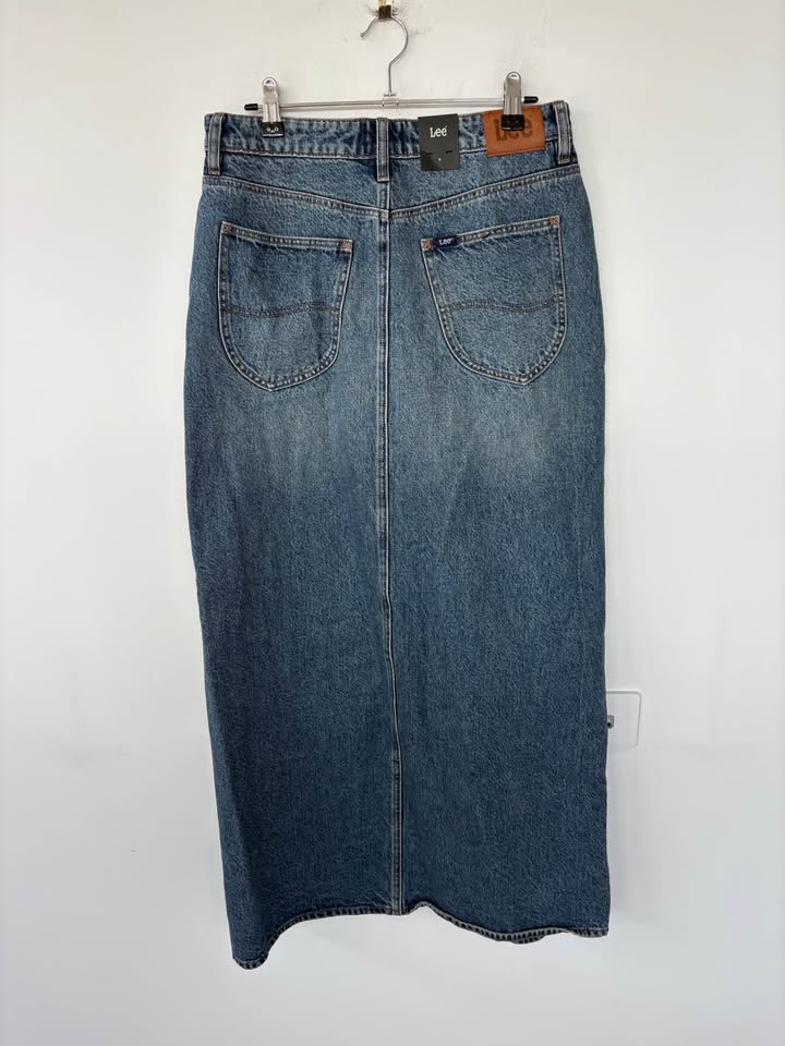 Lee Skirt - size 8 BNWT