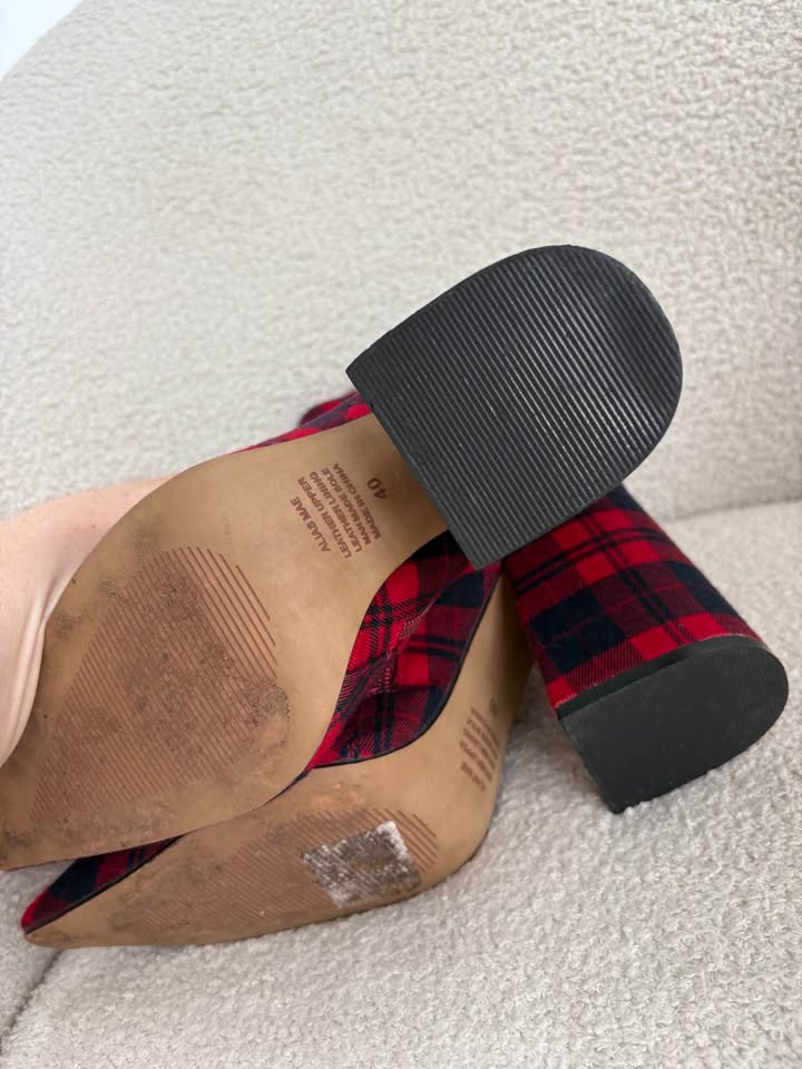 Alias Mae Boots - size 40