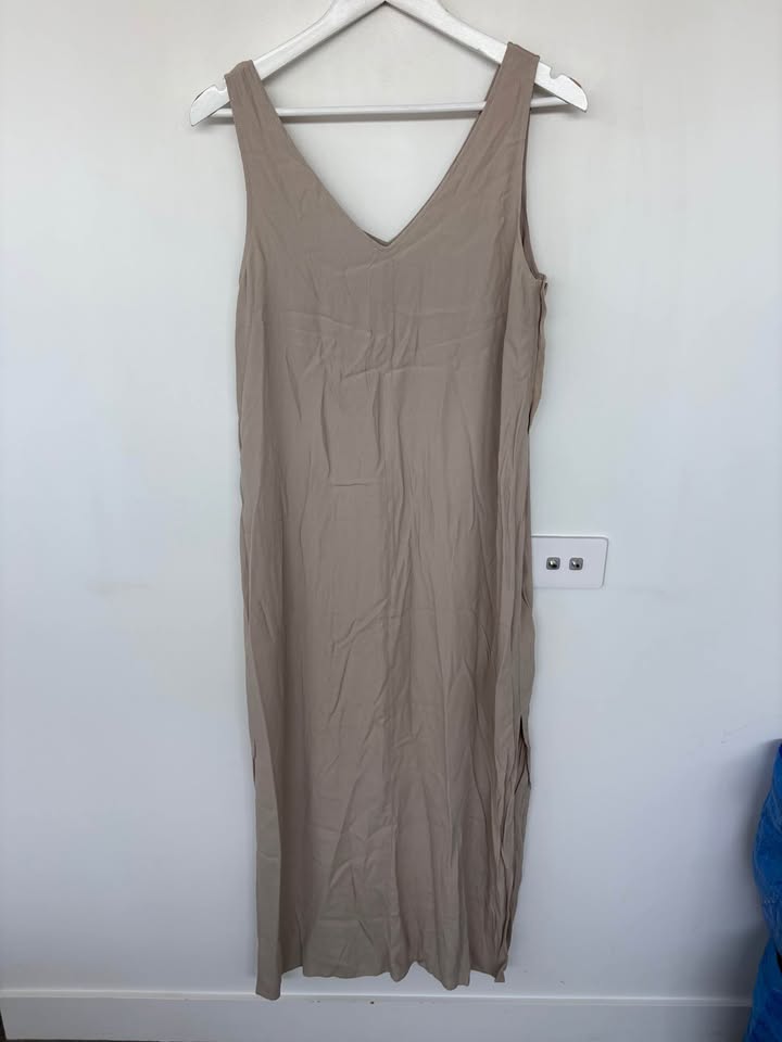 Legoe Maxi Dress - size 1 BNWT
