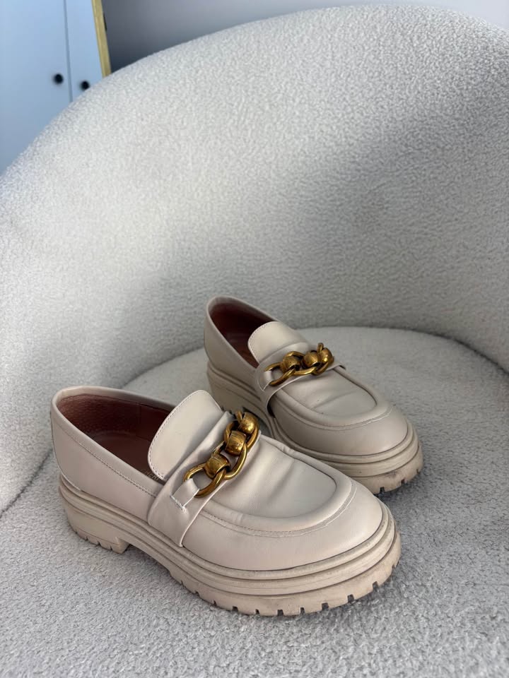 Bianca Bucheri Loafer - size 37