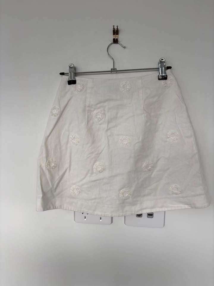 Witchery Skirt - size 4