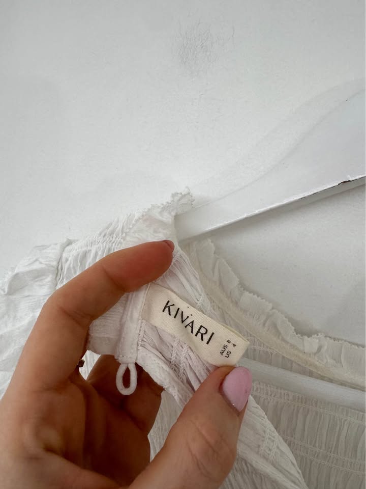 Kivari Blouse - size 8