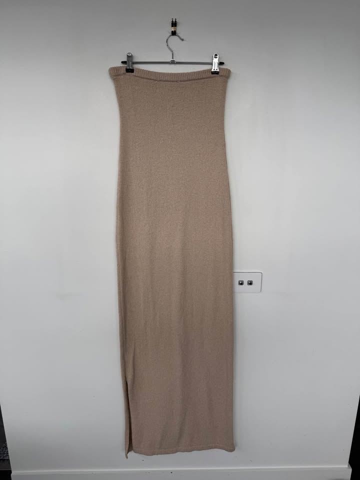 One Mile Knit Dress - size medium