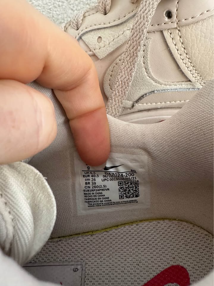 Nike Runners - size 40.5
